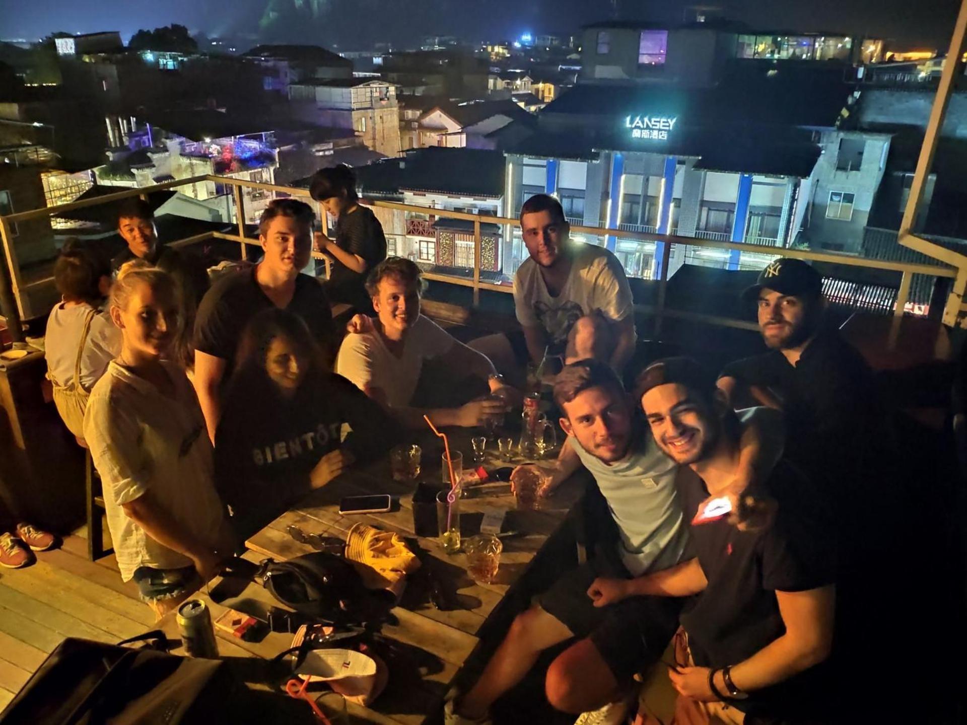 Showbiz Hostel Dương Sóc Ngoại thất bức ảnh